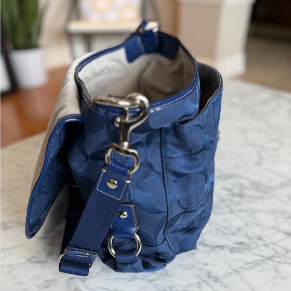 Blue Coach Messenger Bag - Picture 5 of 7